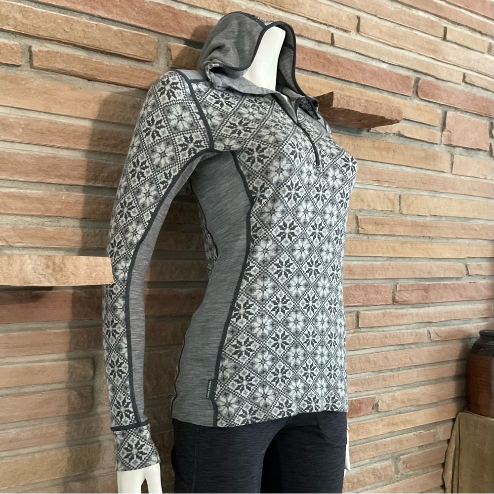 Kari Traa Lightweight Wool Half Zip Hoodie Gray Nordic Pattern Medium Slim Fit - Picture 3 of 9